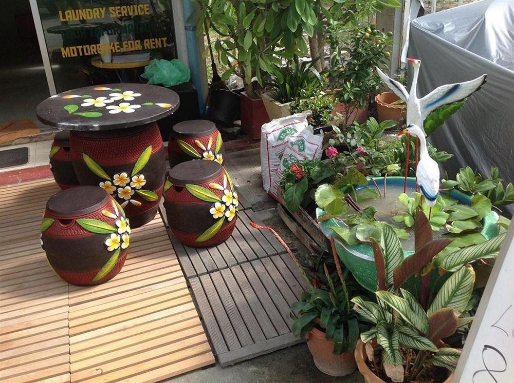 Happy Fish Guesthouse Patong Exterior photo