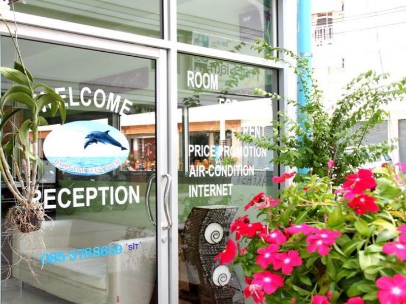 Happy Fish Guesthouse Patong Exterior photo